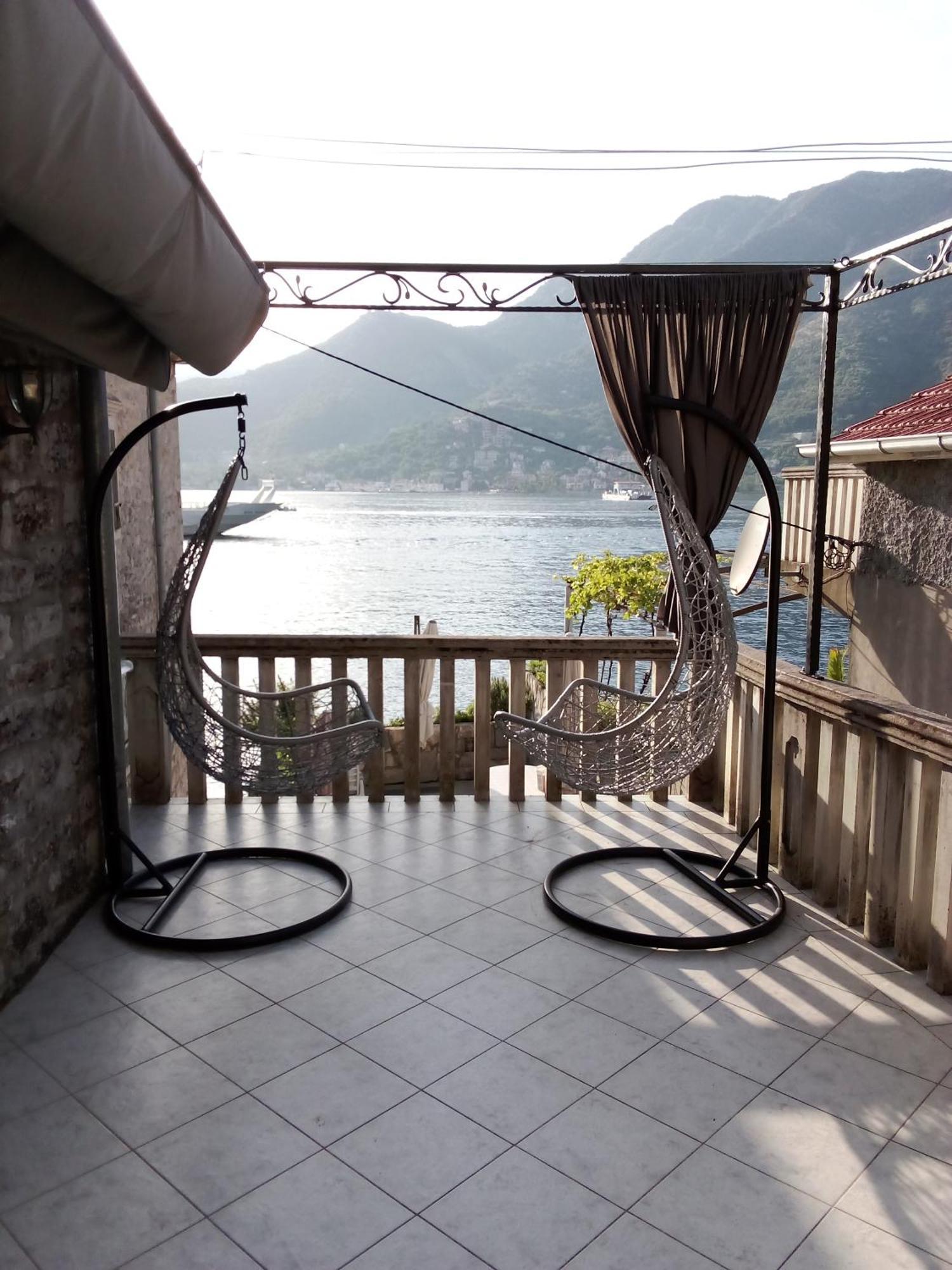 Apartment Aleksandar Tivat Bagian luar foto
