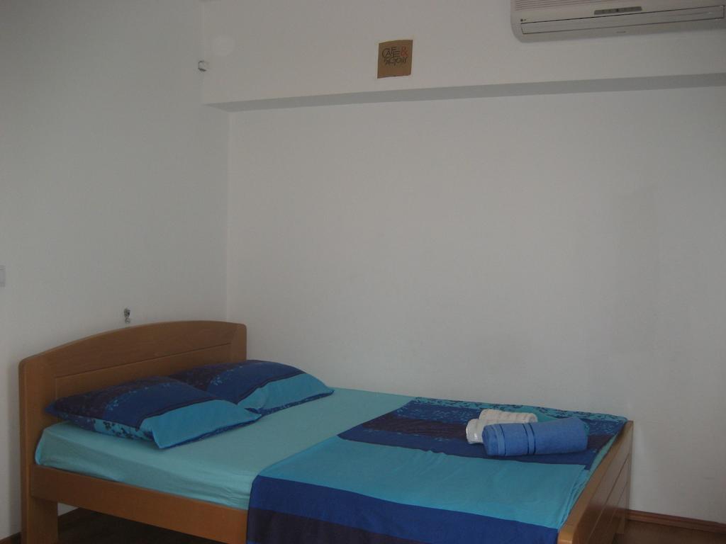 Apartment Aleksandar Tivat Bagian luar foto
