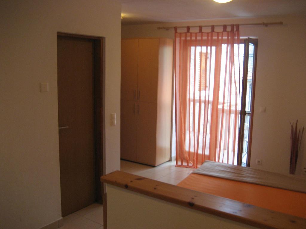 Apartment Aleksandar Tivat Bagian luar foto