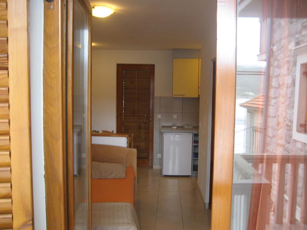 Apartment Aleksandar Tivat Bagian luar foto