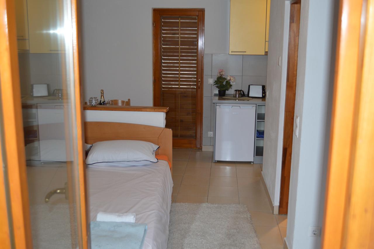 Apartment Aleksandar Tivat Bagian luar foto