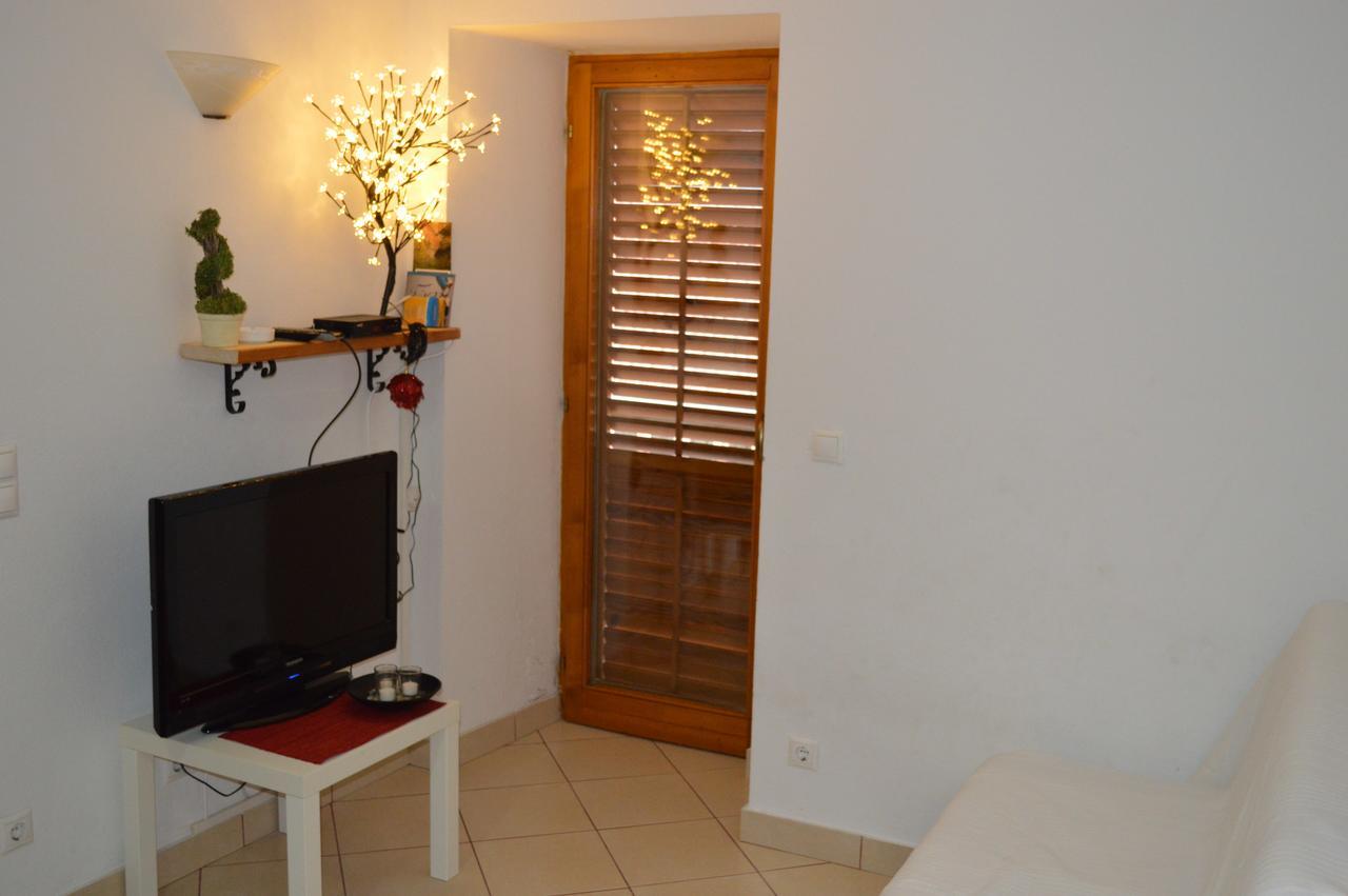 Apartment Aleksandar Tivat Bagian luar foto