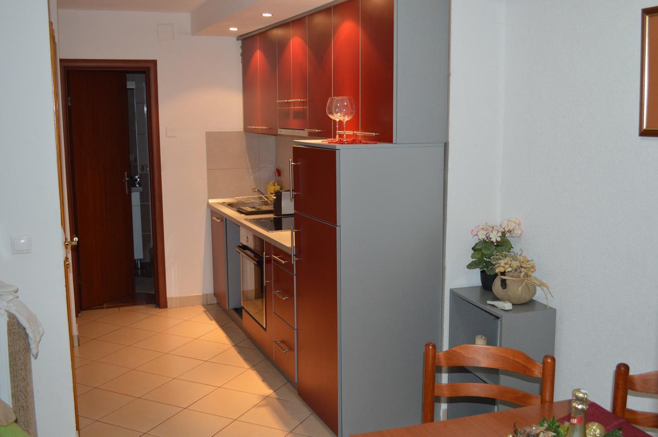 Apartment Aleksandar Tivat Bagian luar foto