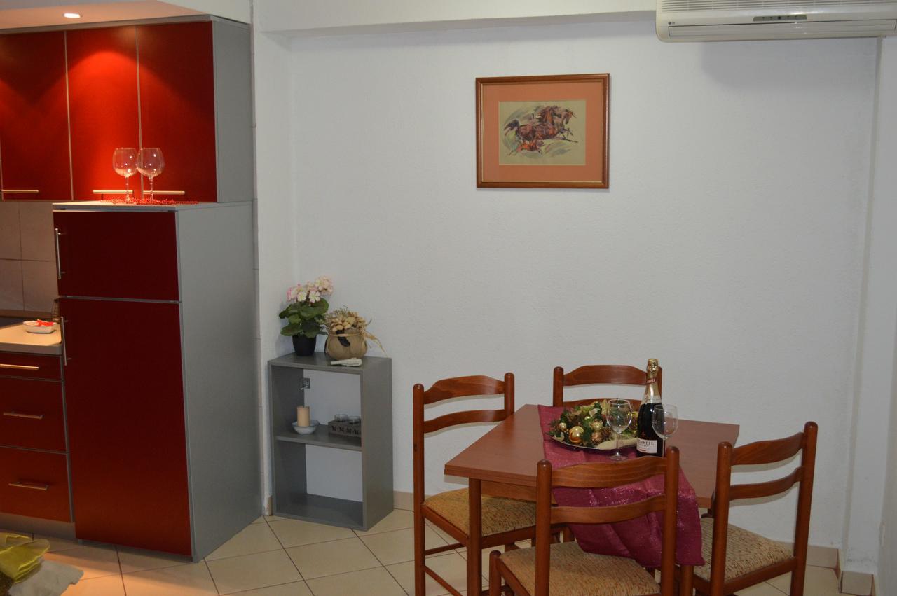 Apartment Aleksandar Tivat Bagian luar foto